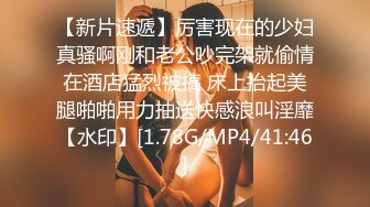 游乐场全景偷拍多位年轻美女的极品嫩鲍 (6)