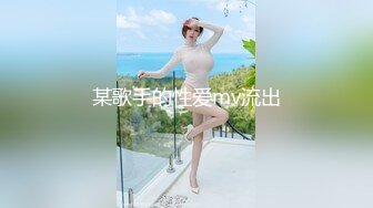 这是我女同学，小时候从楼梯上摔下来摔坏了头,每天起床不穿衣服就跑到墙角尿尿