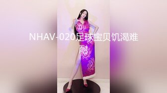 【新片速遞】颜值不错的小骚妇镜头前展示玩逼的最高境界，全程露脸瓜果蔬菜易拉罐直接往逼里塞展示，拳交扩阴器真刺激续