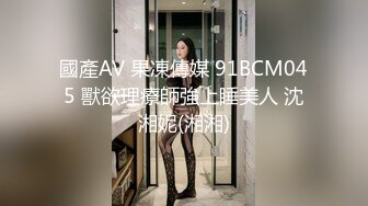 甜美萌萌哒酒窝美女居家激情自慰，掏出奶子揉捏，脱下内裤扭动屁股 ，掰穴特写手指抠入