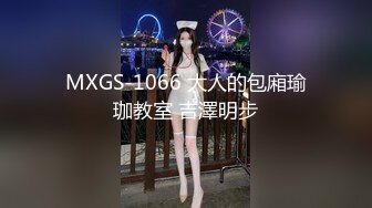 诱人的白丝小少妇全程露脸陪狼友大秀嗨皮，听指挥脱光了揉奶玩逼逼自慰呻吟，表情好骚淫声荡语精彩又刺激