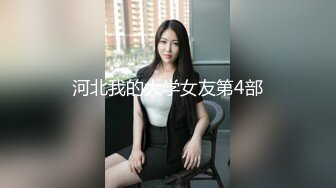 继续在家里操乖巧听话的女友露脸