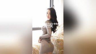 科技园女厕蹲守黑底白点裙轻淑女又短又卷的柔毛把狭长肉缝盖住了