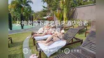  气质不错的少妇露脸在宾馆伺候大哥激情啪啪，激情上位自己揉捏骚奶子